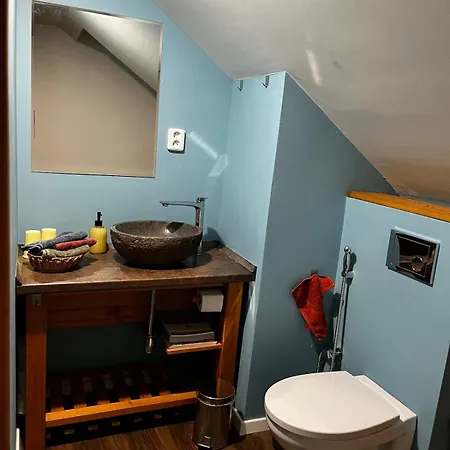 Cozy Getaway With In Nature *