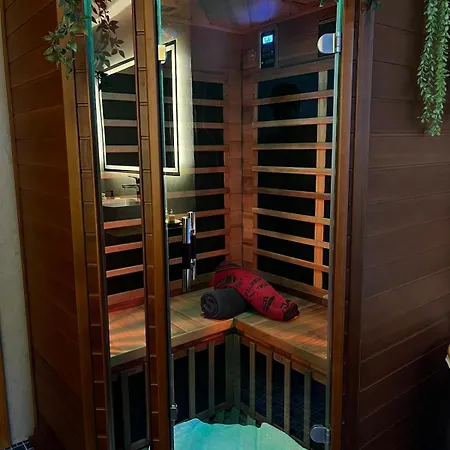 Cozy Getaway With In Nature Nyaraló