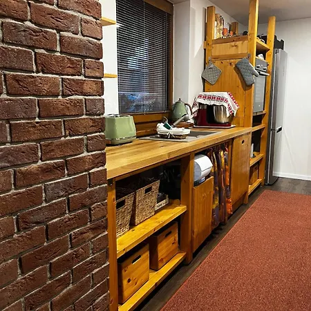 Cozy Getaway With In Nature Stankovany