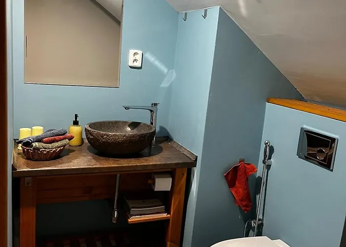 Cozy Getaway With In Nature *