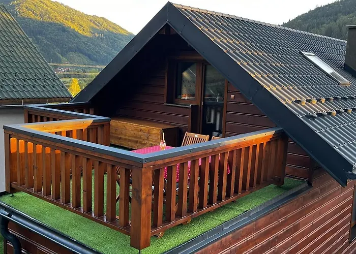 Cozy Getaway With In Nature