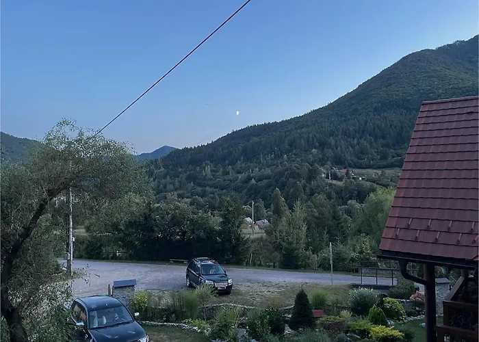 בית נופש Cozy Getaway With In Nature Stankovany