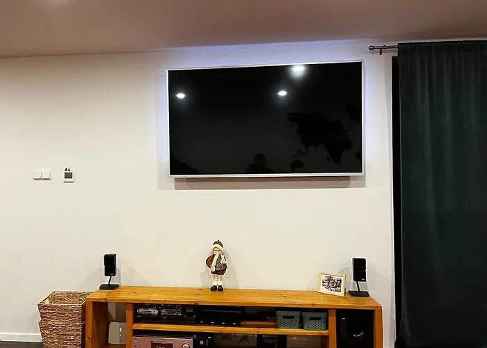 Cozy Getaway With In Nature Stankovany